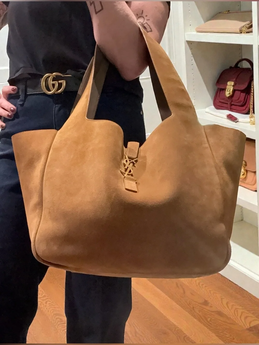 Saint Laurent Le 5 a 7 suede tote‎ authentic Brand new. Perfect condition.